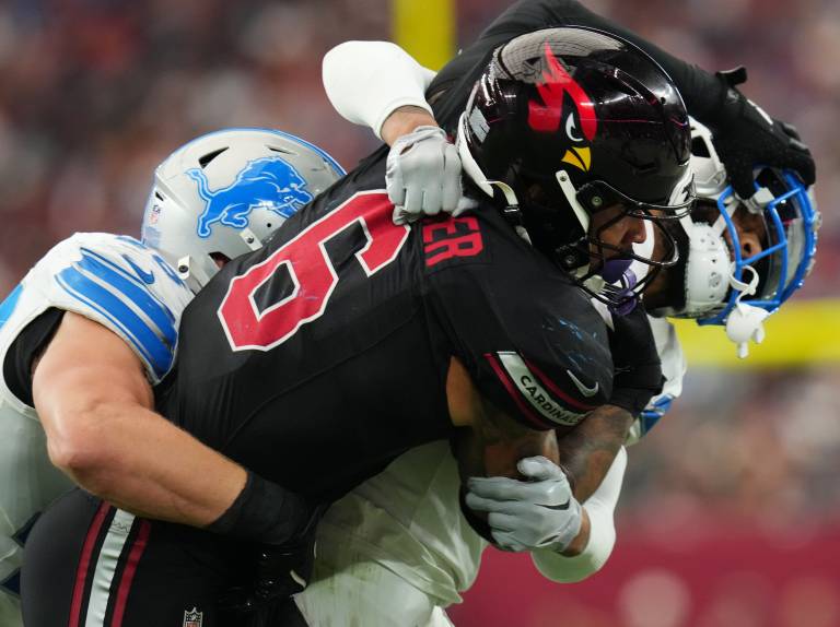 What happened to James Conner’s fantasy production in Week 3?