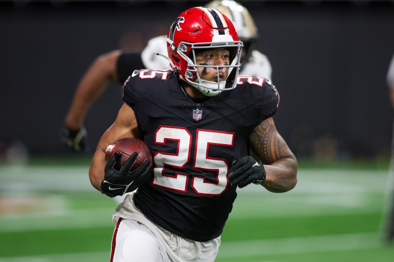 Tyler Allgeier is a priority waiver add for Week 5