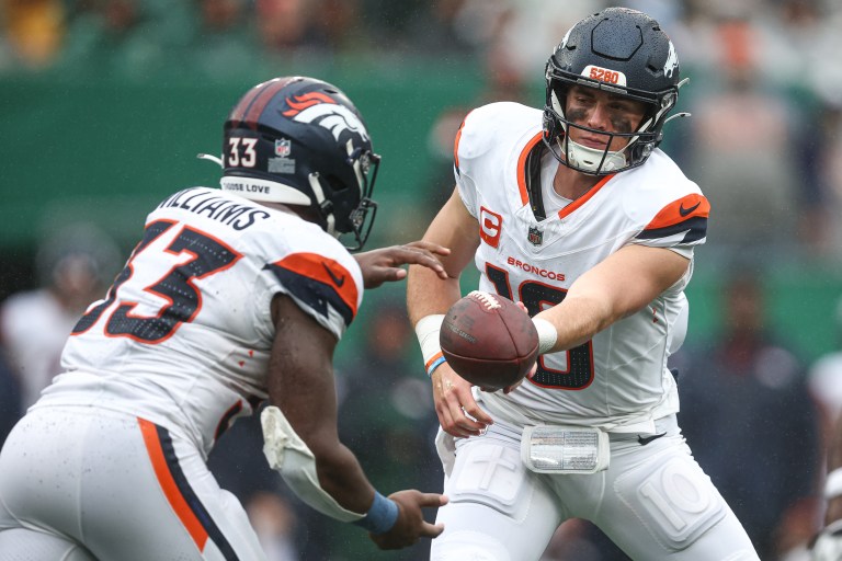 NFL Week 7 Start or Sit: Javonte Williams