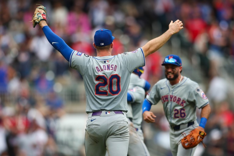 Fantasy Baseball Cheat Sheet: Top DraftKings MLB DFS Plays for October 1
