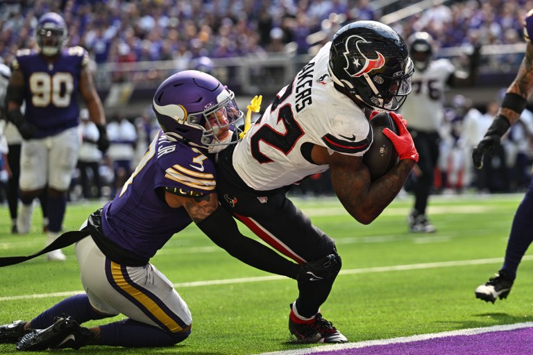 Cam Akers or Dameon Pierce: NFL Week 5 Start or Sit
