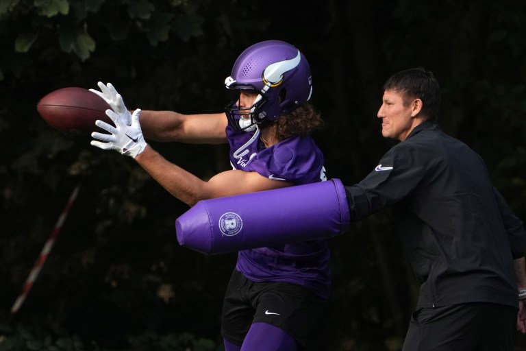 Is T.J Hockenson playing Sunday vs. the Lions?