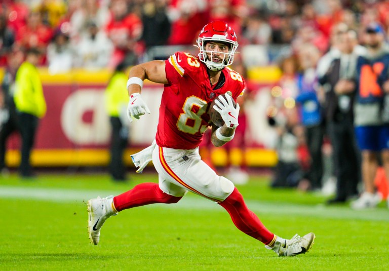 Stash Noah Gray with JuJu Smith-Schuster out in NFL Week 8