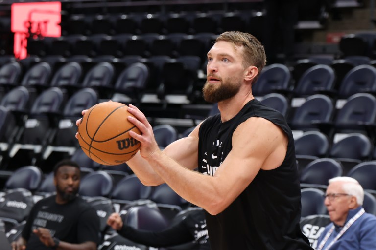 Domantas Sabonis best prop bets for Kings vs. Timberwolves