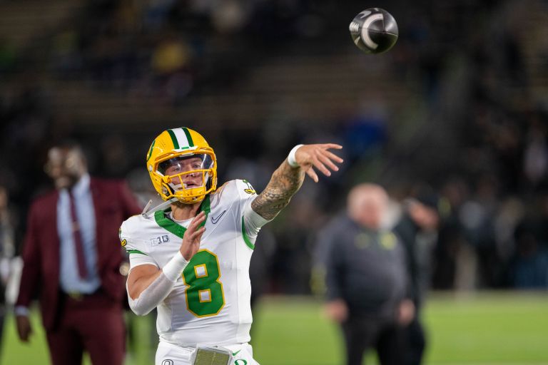 No. 1 Oregon vs. No. 20 Illinois Week 9 College Football Picks & Predictions on DraftKings Sportsbook