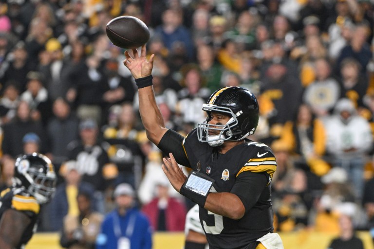 Russell Wilson best prop bets for Steelers vs. Giants in Week 8
