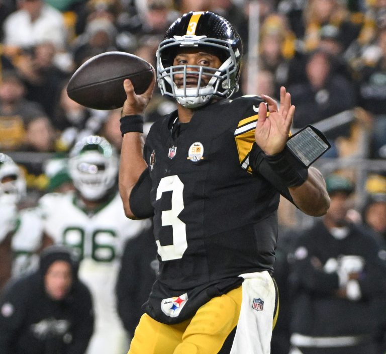 Steelers vs. Giants Week 8 NFL Picks & Predictions on Monday Night Football