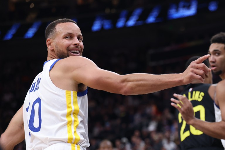 Stephen Curry best prop bets for Warriors vs. Clippers