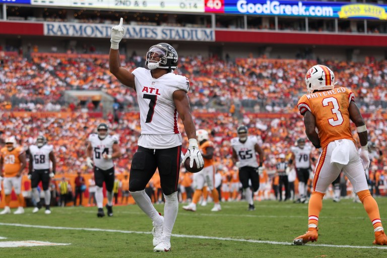 Bijan Robinson best prop bets for Falcons vs. Cowboys