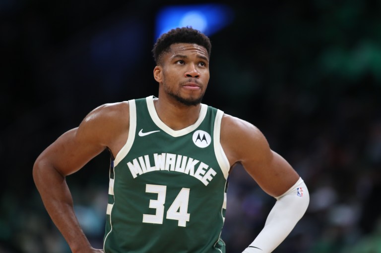 Giannis Antetokounmpo best prop bets for Bucks vs. Grizzlies
