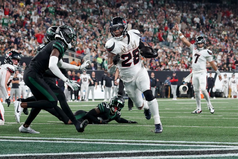 Fantasy Football Picks: Lions at Texans DraftKings NFL DFS SNF Showdown Strategy