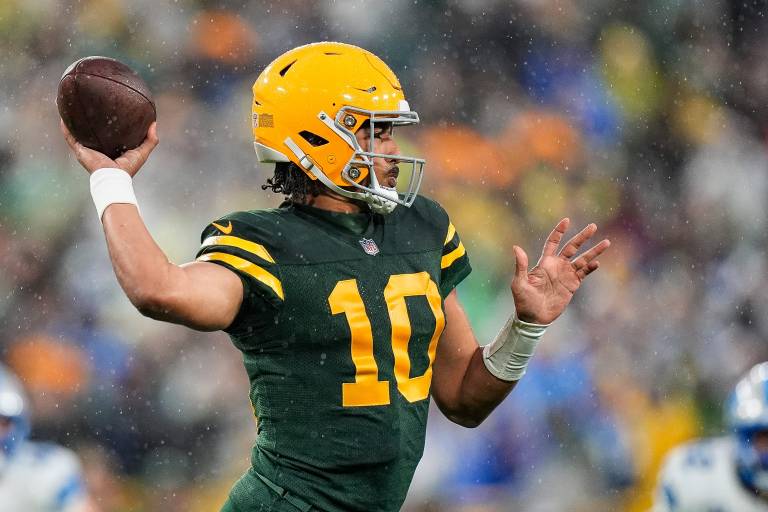 Best Jordan Love prop bets for Packers vs. Bears in Week 11