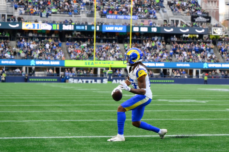 Fantasy Football Cheat Sheet: Top DraftKings NFL DFS Plays for Week 12 Sunday Night Football