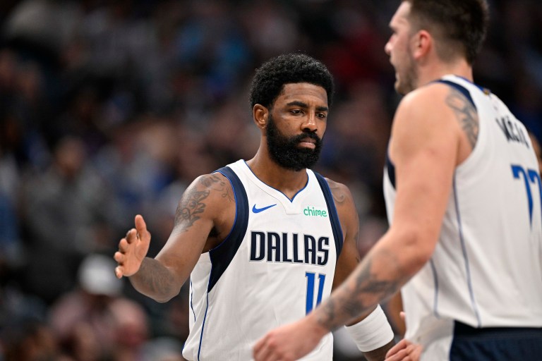 Lakers vs. Mavericks NBA Picks & Predictions on DraftKings Sportsbook – February 25