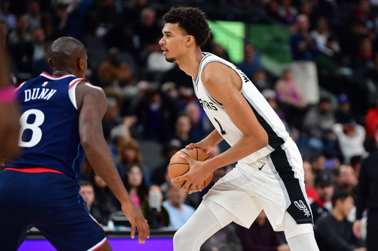 Victor Wembanyama best prop bets for Spurs vs. Rockets