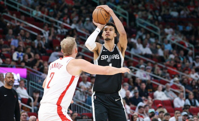 Victor Wembanyama best prop bets for Spurs vs. Trail Blazers