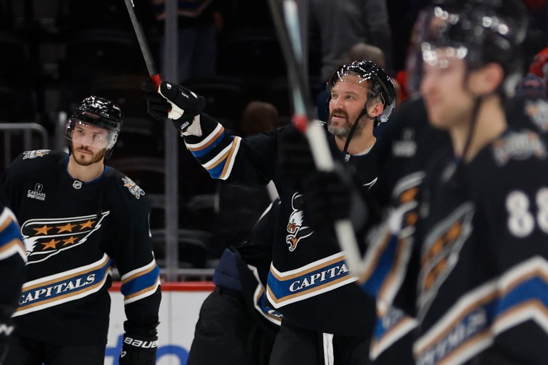 NHL Best Bets Today: DK Network Betting Group Picks on DraftKings Sportsbook for November 8