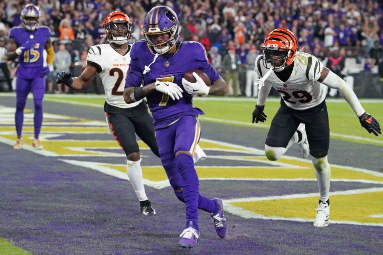 What happened to Rashod Bateman? Live updates for NFL Week 13