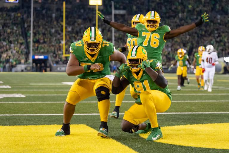 No. 1 Oregon vs. Washington Week 14 College Football Picks & Predictions on DraftKings Sportsbook