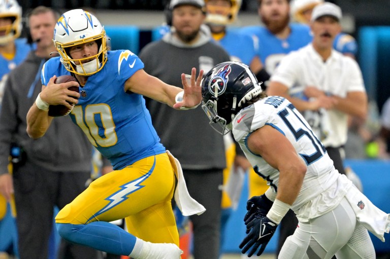 Fantasy Football Cheat Sheet: Top DraftKings NFL DFS Plays for Week 13