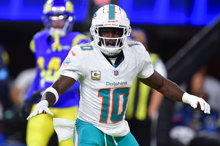 Should I start Tyreek Hill in Week 11 vs. the Raiders?
