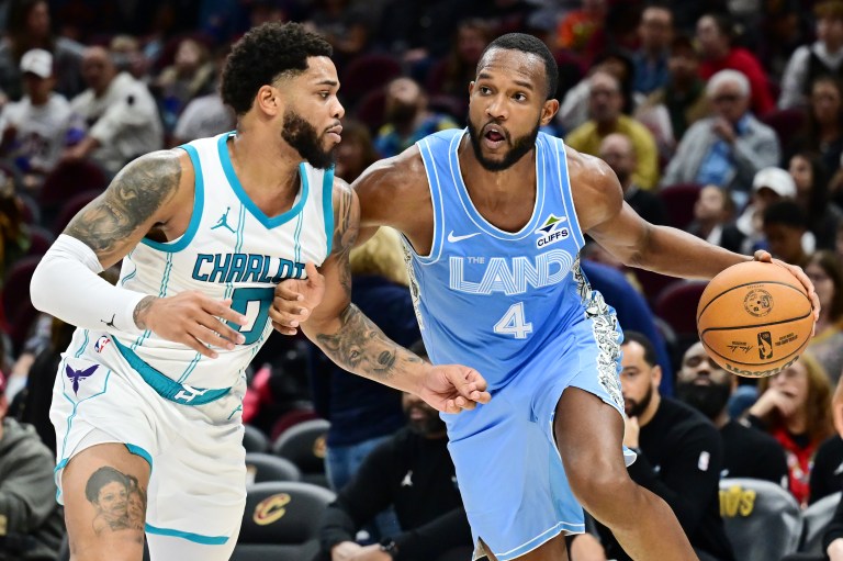 Fantasy Basketball Picks: Top Forwards for Friday 3/7/25