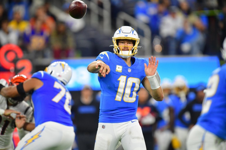 Monday Night Football Start ‘Em, Sit ‘Em Fantasy Football Picks for Chargers vs. Ravens