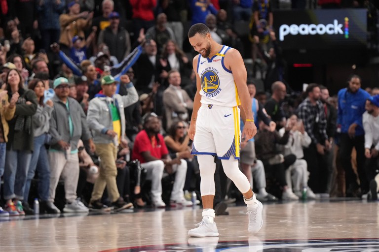 Stephen Curry best prop bets for Hawks vs. Warriors