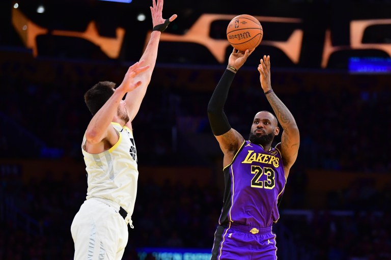 LeBron James best prop bets for Lakers vs. Magic