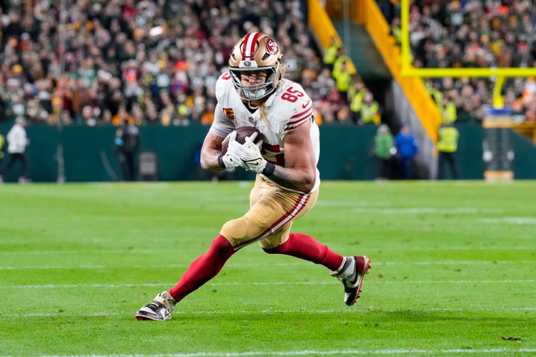 49ers vs. Bears Week 14 NFL Picks & Predictions on DraftKings Sportsbook