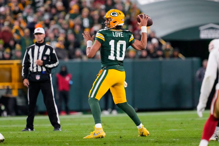 Dolphins vs. Packers Prediction: Best Bets for Thanksgiving Night