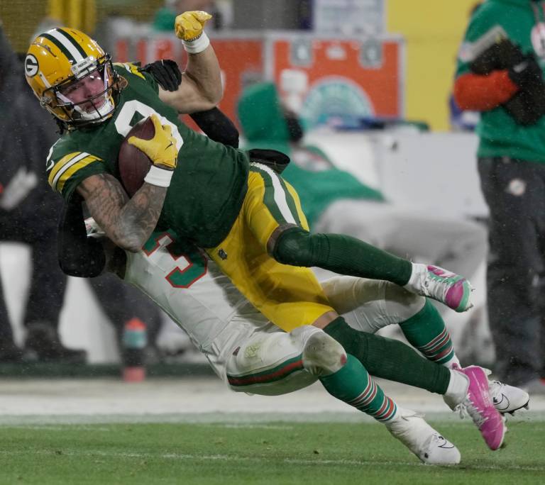 Week 14 NFL Start or Sit: Dontayvion Wicks or Christian Watson?