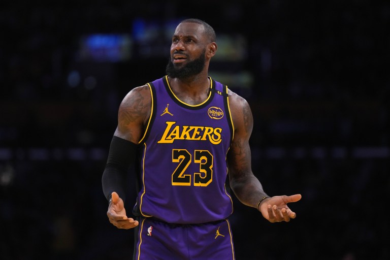 Best LeBron James prop bets for Lakers at Jazz