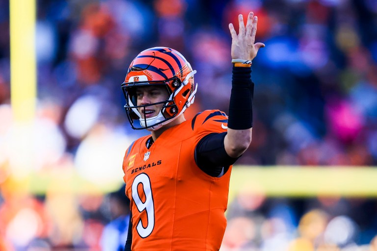 Fantasy Football Captain Picks Today: Top Week 14 Monday Night Football DraftKings DFS Captain Plays