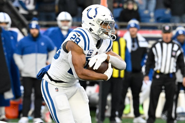 Jonathan Taylor best prop bets for Colts vs. Broncos