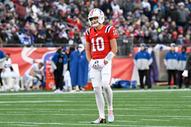 Best Drake Maye prop bets for Patriots vs. Cardinals in Week 15