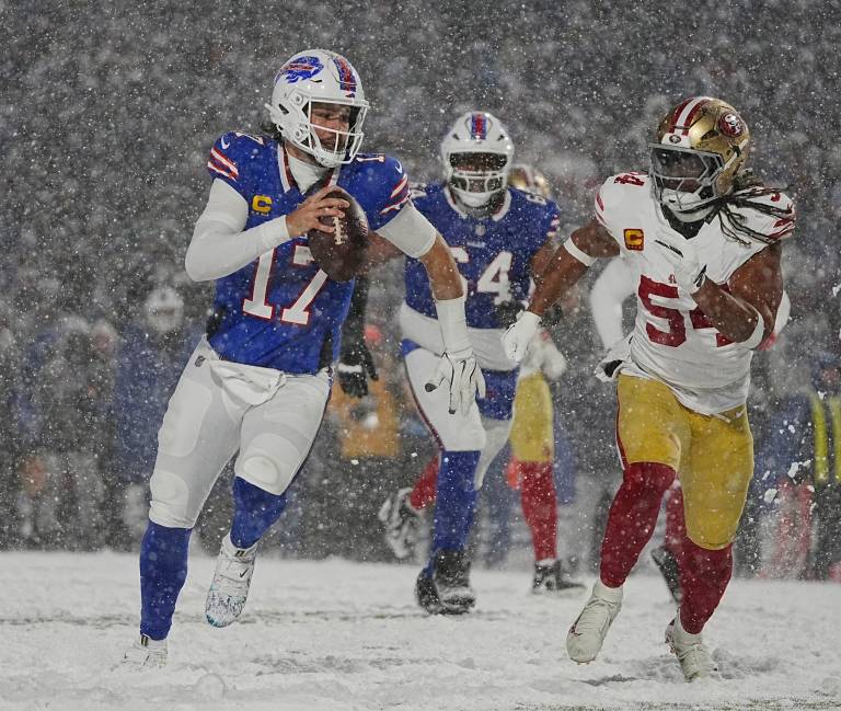 Josh Allen best prop bets for Bills at Rams