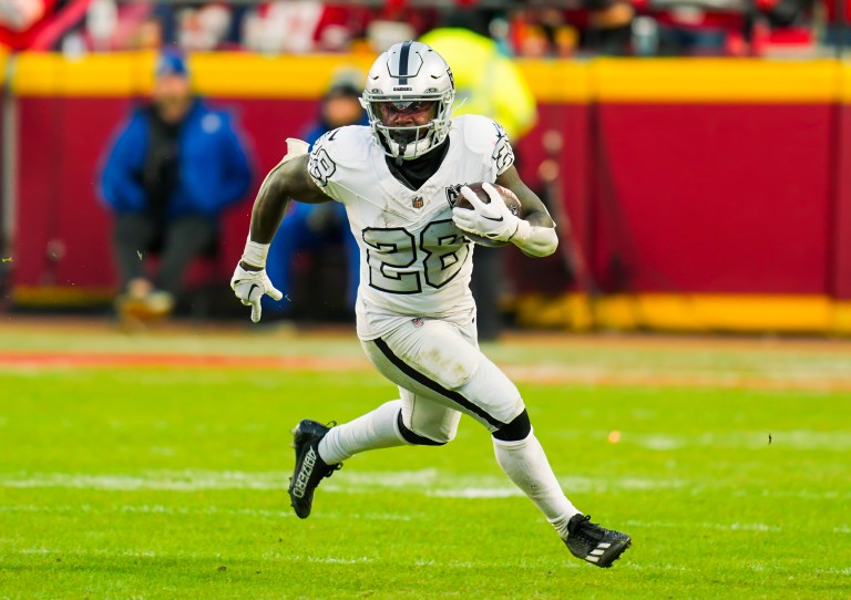 NFL Week 14 Start or Sit: Ameer Abdullah or Sincere McCormick?