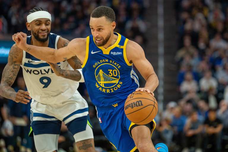 Steph Curry Best Prop Bets for December 8