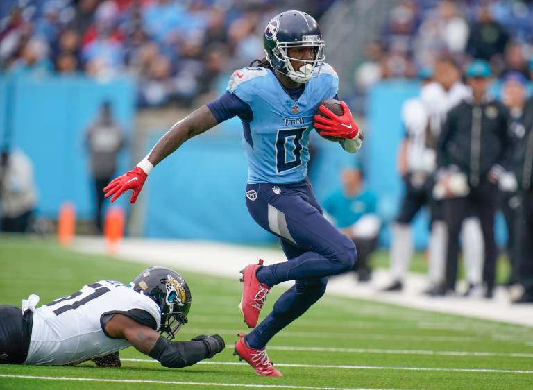 Titans to swap primary uniform color to Titans Blue in 2025