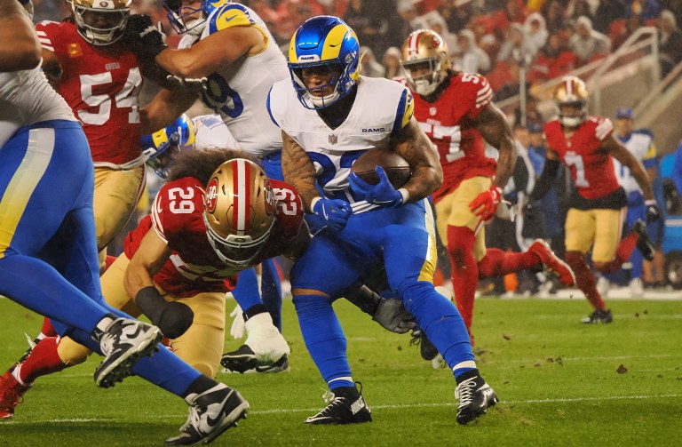 Rams vs. Seahawks Week 18 NFL Picks & Predictions on DraftKings Sportsbook