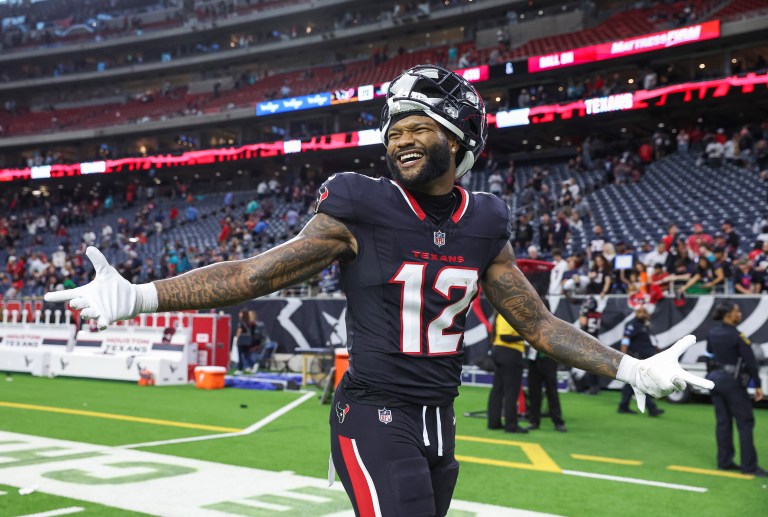 Nico Collins best prop bets for Texans at Titans in Week 18