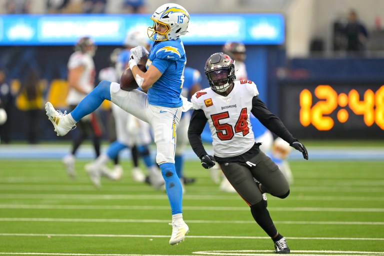 Week 17 DraftKings NFL Pick6 Fantasy Football Picks: Top picks for Saturday Slate