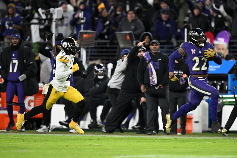 NFL Best Bets: Derrick Henry Prop Bets for December 25