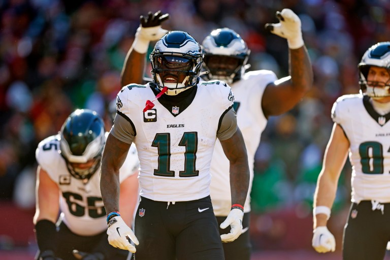 Fantasy Football QB-WR Stacks: Top DFS Quarterback-Wide Receiver Picks for Week 17