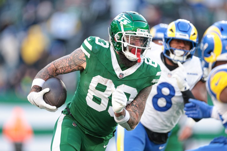 Top five fantasy football sleeper tight ends for NFL Week 17