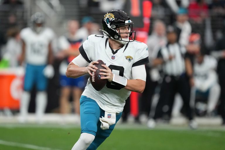 Jaguars vs. Titans Week 17 NFL Picks & Predictions on DraftKings Sportsbook
