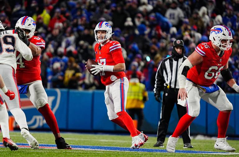 DraftKings NFL Pick6 Fantasy Football Picks Today: Top Picks for Week 17