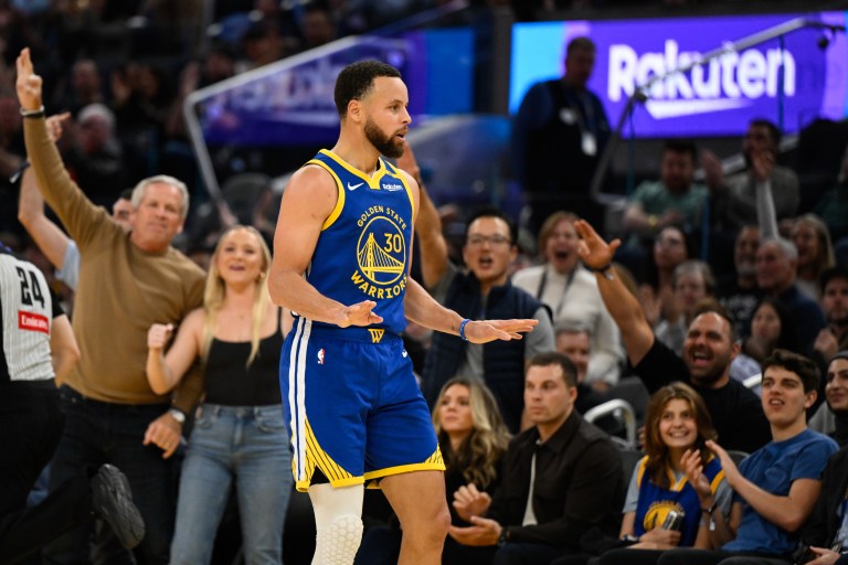 Best Stephen Curry prop bets for Lakers vs. Warriors