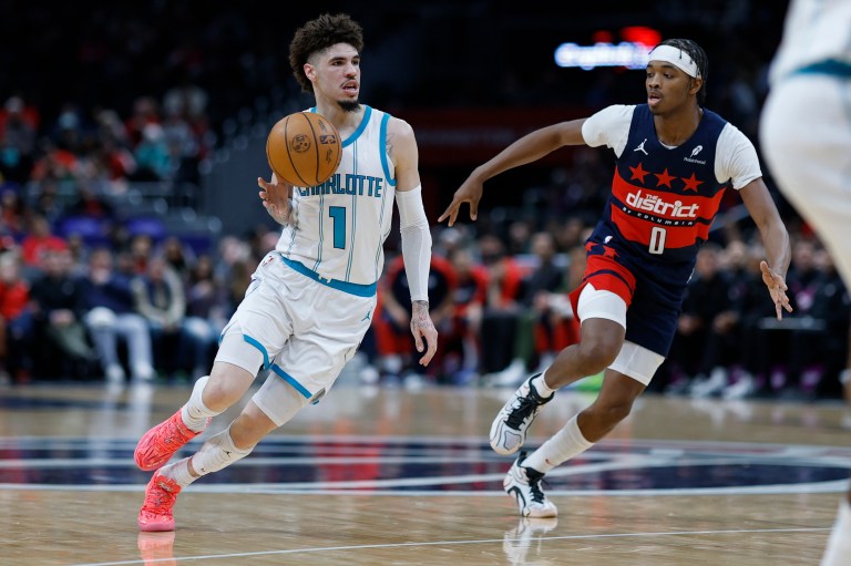 LaMelo Ball injury update: January 3 vs. Pistons